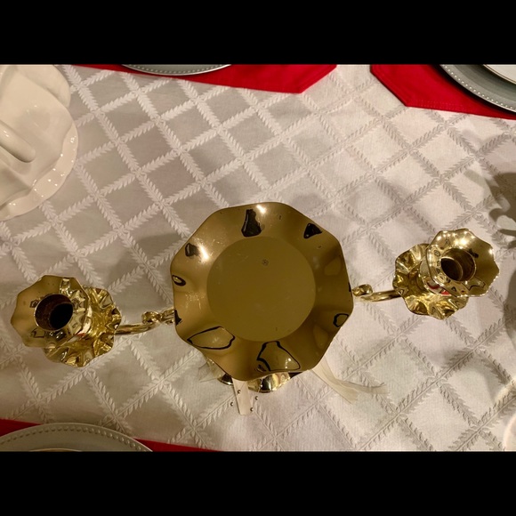 LN BEAUTIFUL BRASS CANDELABRA💕SHINY & POLISHED. NEVER NEED TO POLISH❤️ - Picture 9 of 11